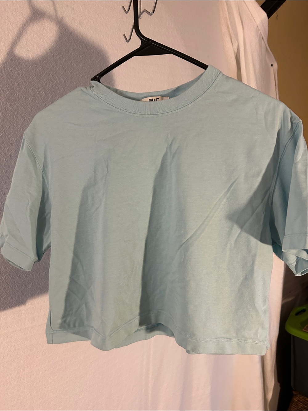Uniqlo Pastel Blue Cropped Tee